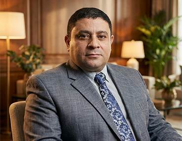 المستشار الدكتور / رضا الملاح